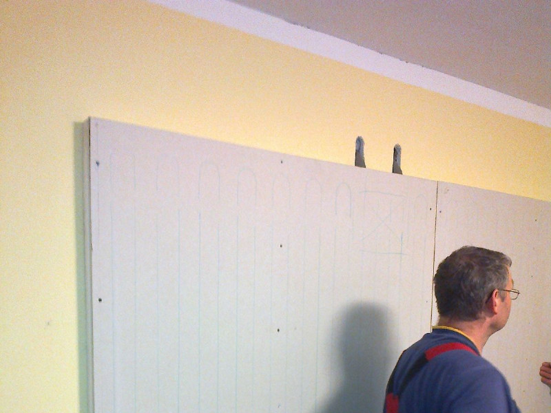 Podhled s topnými panely Jablonec